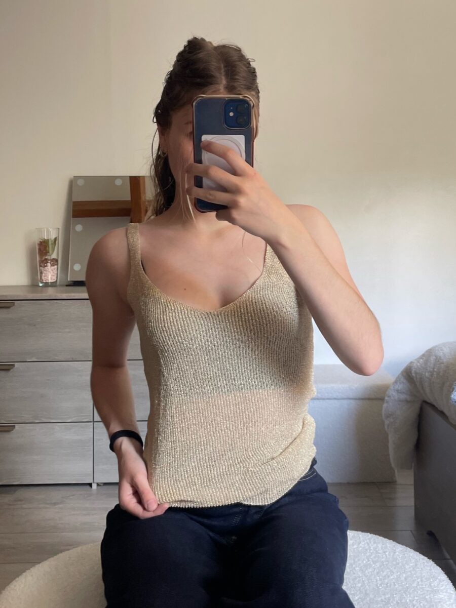 Top / 23047